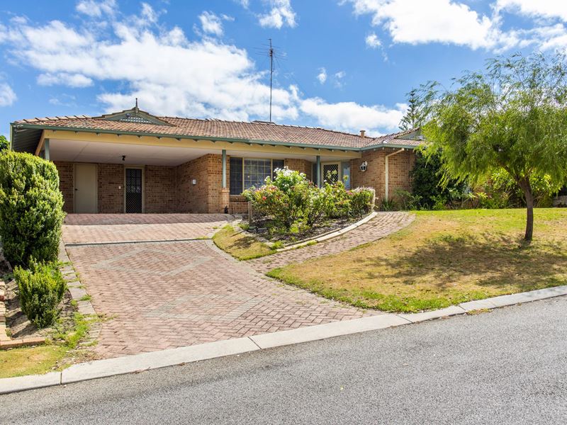 54 Stockdale Crescent, Wembley Downs