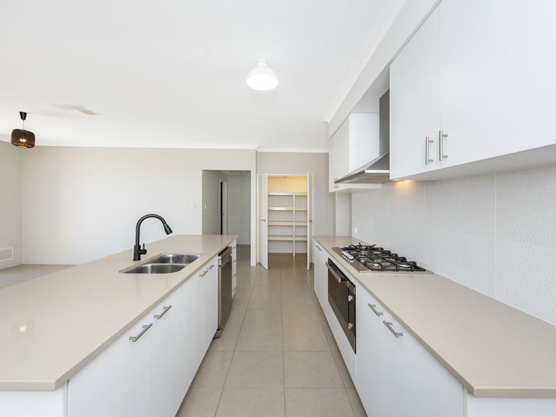 32 Camelot Street, Baldivis WA 6171