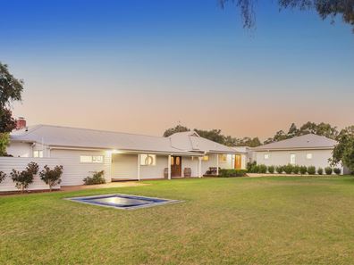 758 Commonage Road, Yallingup WA 6282