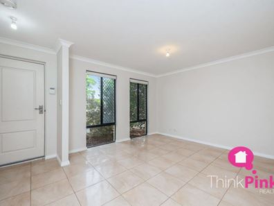 2/250 George Street, Queens Park WA 6107