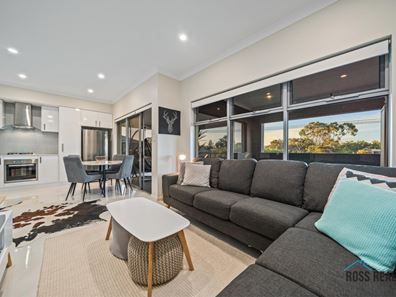 4/30 Culloton Crescent, Balga WA 6061
