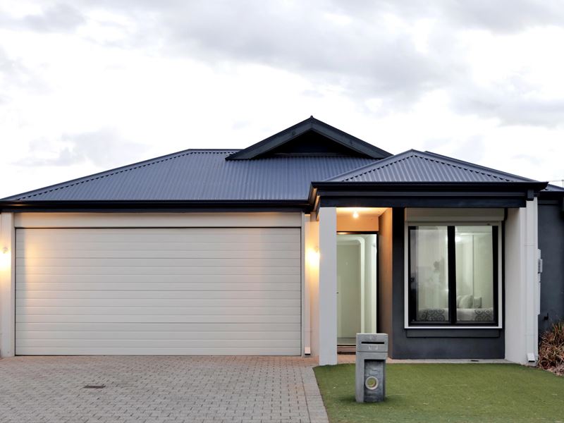 43 Alverda Parade, Aveley WA 6069