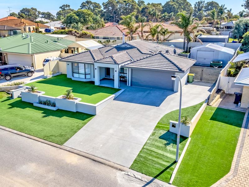 87 Templetonia Promenade, Halls Head