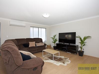 17 Sugarwood Terrace, Halls Head WA 6210