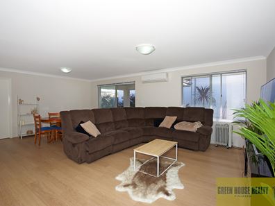 17 Sugarwood Terrace, Halls Head WA 6210