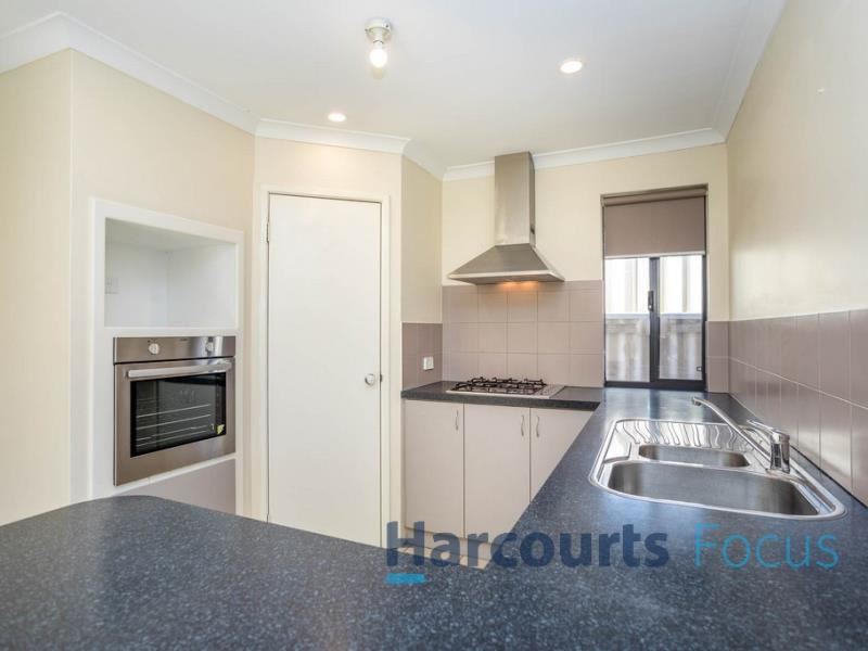 186 Corinthian Road, Riverton