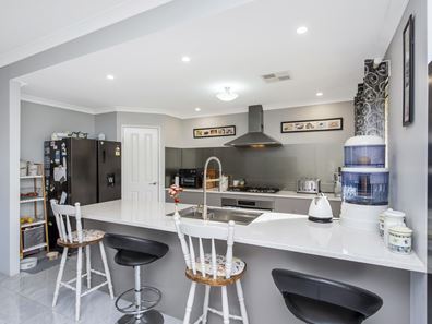 9 Ridge Boulevard, Baldivis WA 6171