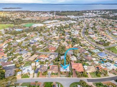 10 Allamanda Way, Halls Head WA 6210