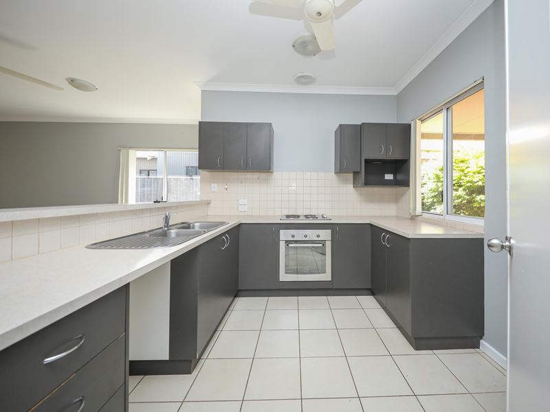 14B Kallama Parade, Millars Well