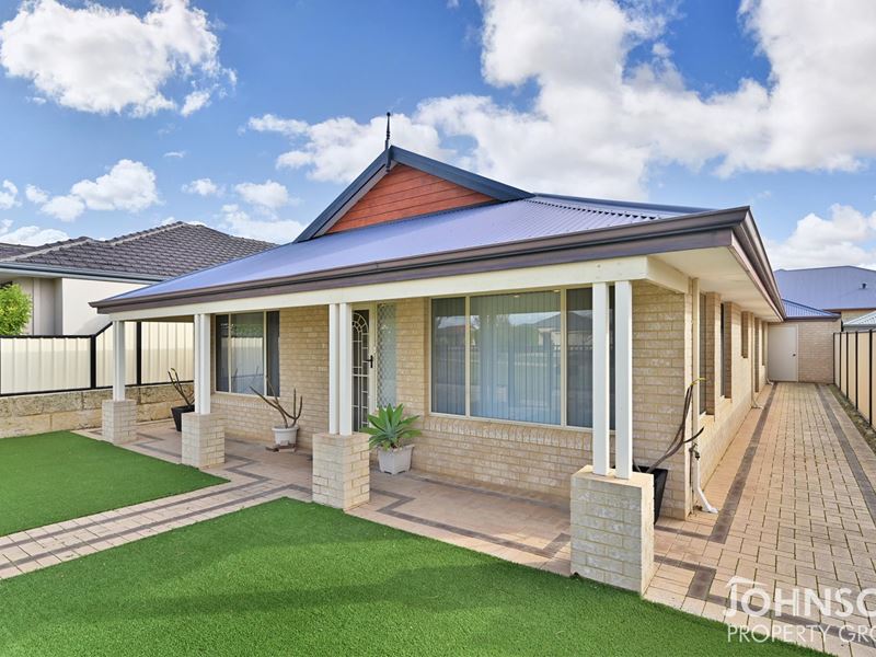 9 Kirra Lane, Clarkson