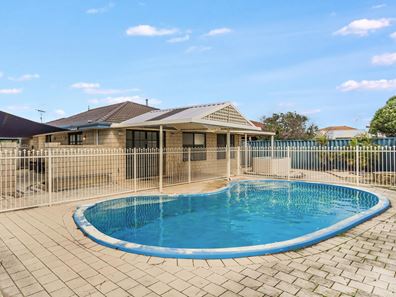 12 Belmont Close, Port Kennedy WA 6172