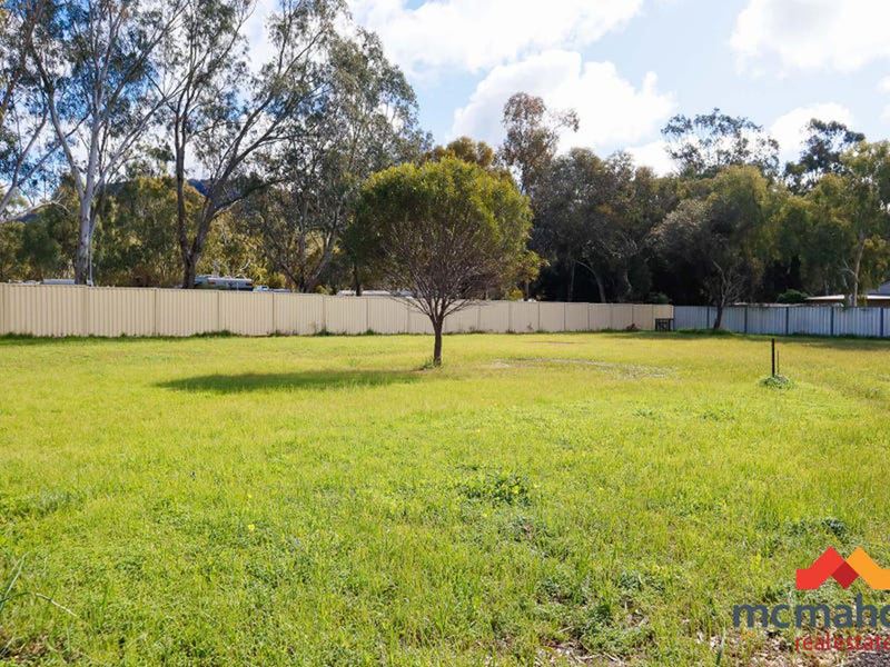 Lot 4, 2 Eighth Road, York WA 6302