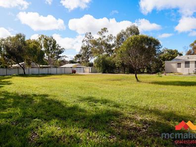 Lot 4, 2 Eighth Road, York WA 6302