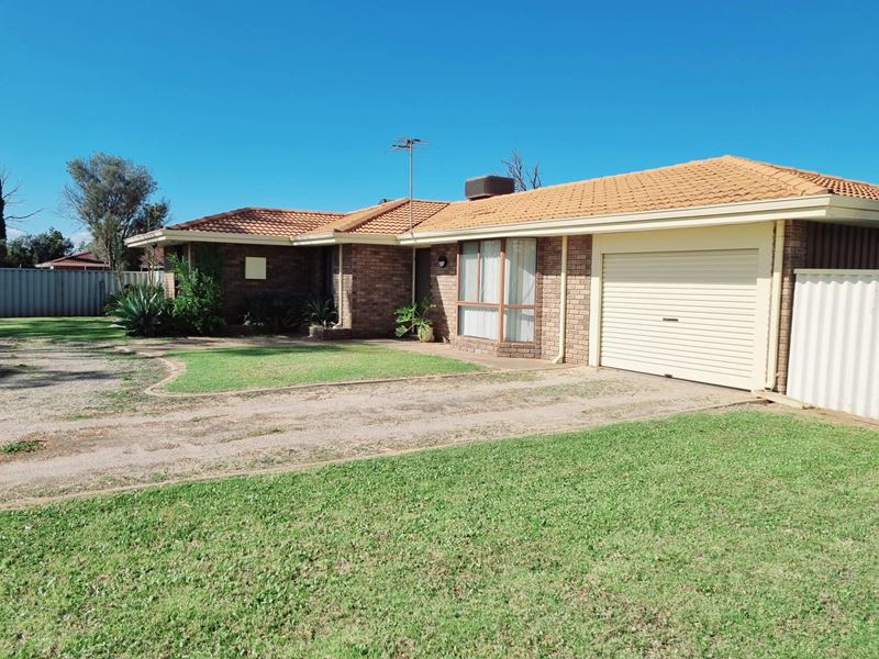 2 Erla Place, Woorree