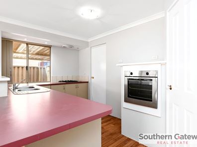 19 Toledo Circuit, Port Kennedy WA 6172