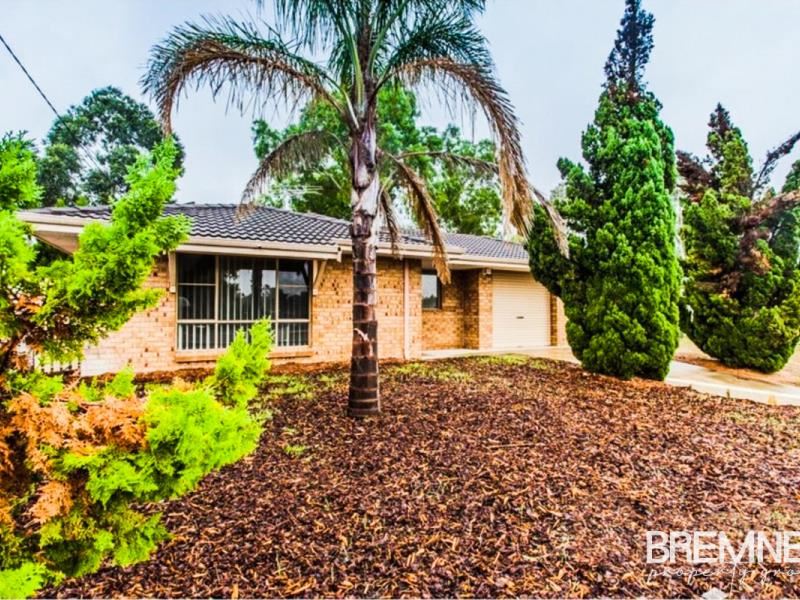 11 Simmons Loop, Parmelia WA 6167