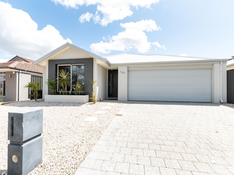 107 Windermere Boulevard, Aveley