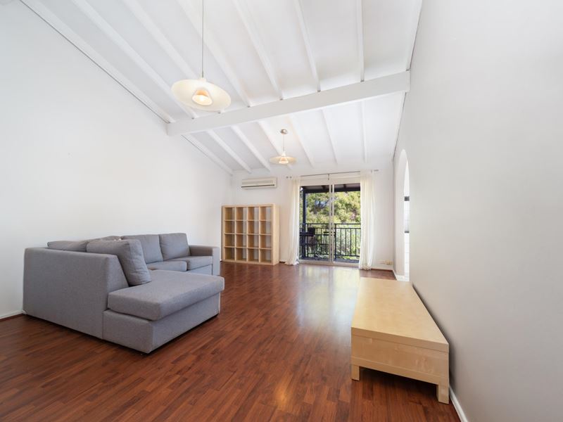 8/12 Walga Court, Yokine