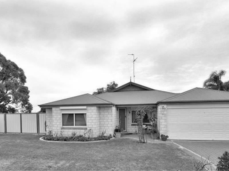 1 Portrush Parade, Meadow Springs WA 6210