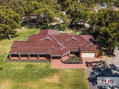 8 Rushton Road, Martin WA 6110