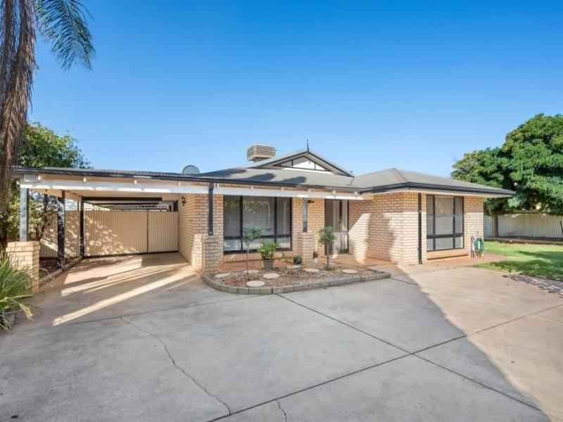 35B Longmore Parade, Broadwood