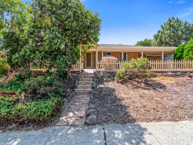 2 Pergola Place, Edgewater