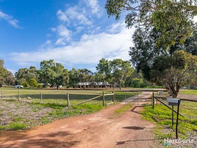 67 Devon Way, Lower Chittering WA 6084