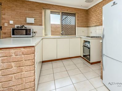 5/30 Simpson Street, Beresford WA 6530