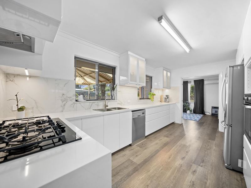 6 Madrona Crescent, Greenwood