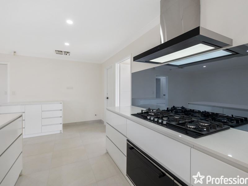 12 McLean Road, Canning Vale