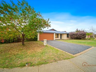 12 McGuiness Turn, Wattle Grove WA 6107