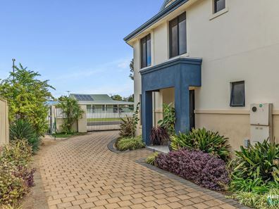 1/20 Harrison Street, Rockingham WA 6168