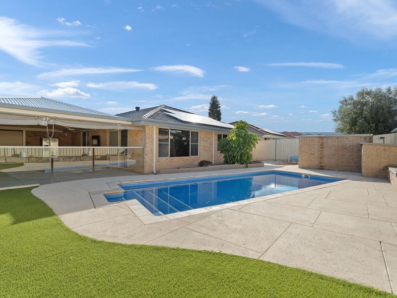 62 La Spezia Drive, Secret Harbour