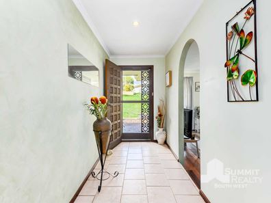 13 Birch  Way, Australind WA 6233