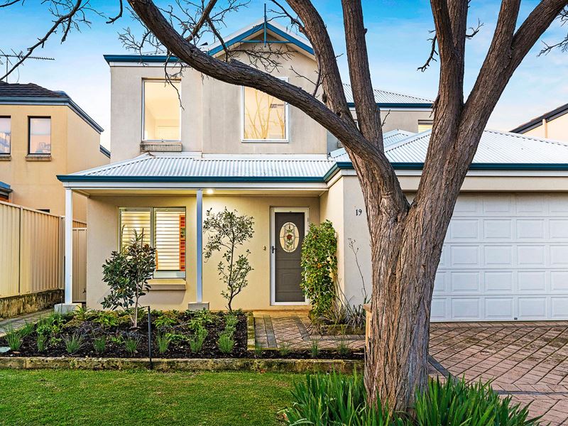 19 Caladenia Parade, Mount Claremont