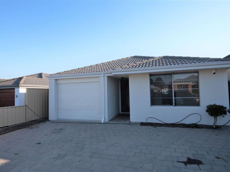 16 Dunkirk Link, Girrawheen WA 6064