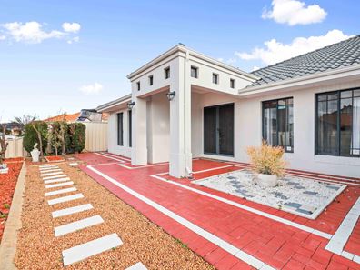 6 Calley Way, Canning Vale WA 6155