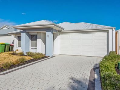 17 Winderie Road, Golden Bay WA 6174