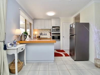 8A Portsea Place, Cooloongup WA 6168