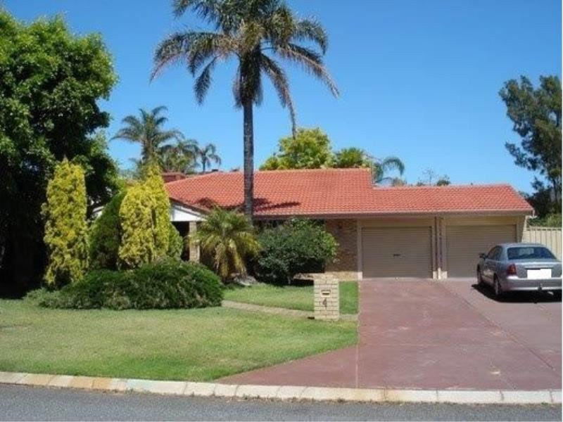 4 Castaway Court, Sorrento WA 6020