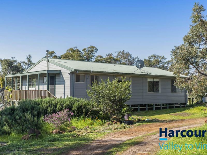 69 Blue Squill Drive, Lower Chittering