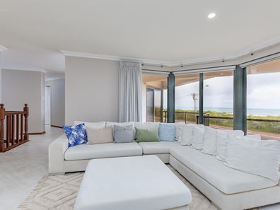 Apartment/72 Oceanside Promenade, Mullaloo WA 6027