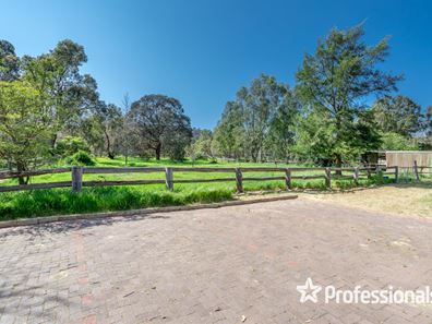 7 Mitchell Street, Wungong WA 6112