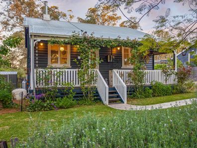 12 Staff Street, Jarrahdale WA 6124