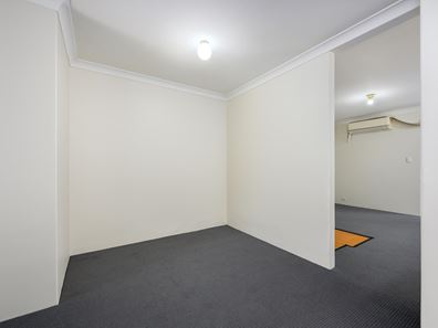 3 Cambey Mews, Parmelia WA 6167