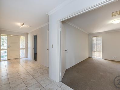 24 Carissa Turn, Halls Head WA 6210