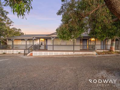 1 Lefroy Rd, Mount Nasura WA 6112