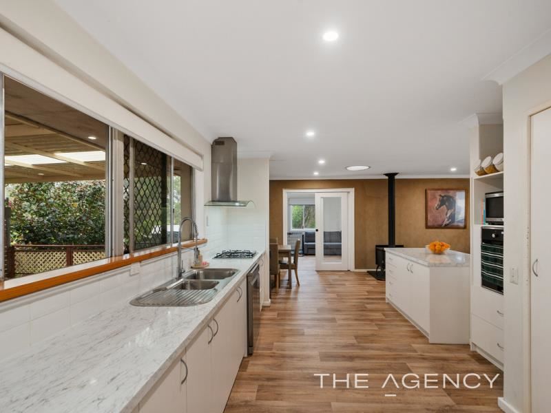 165 Coolgardie Street, Mundaring