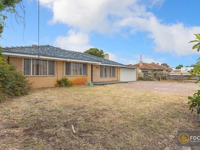 245 Spencer Road, Thornlie WA 6108