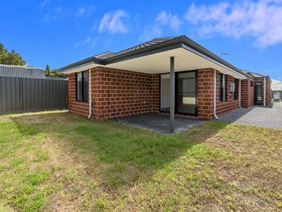 43 Onyx  Road, Mount Richon WA 6112